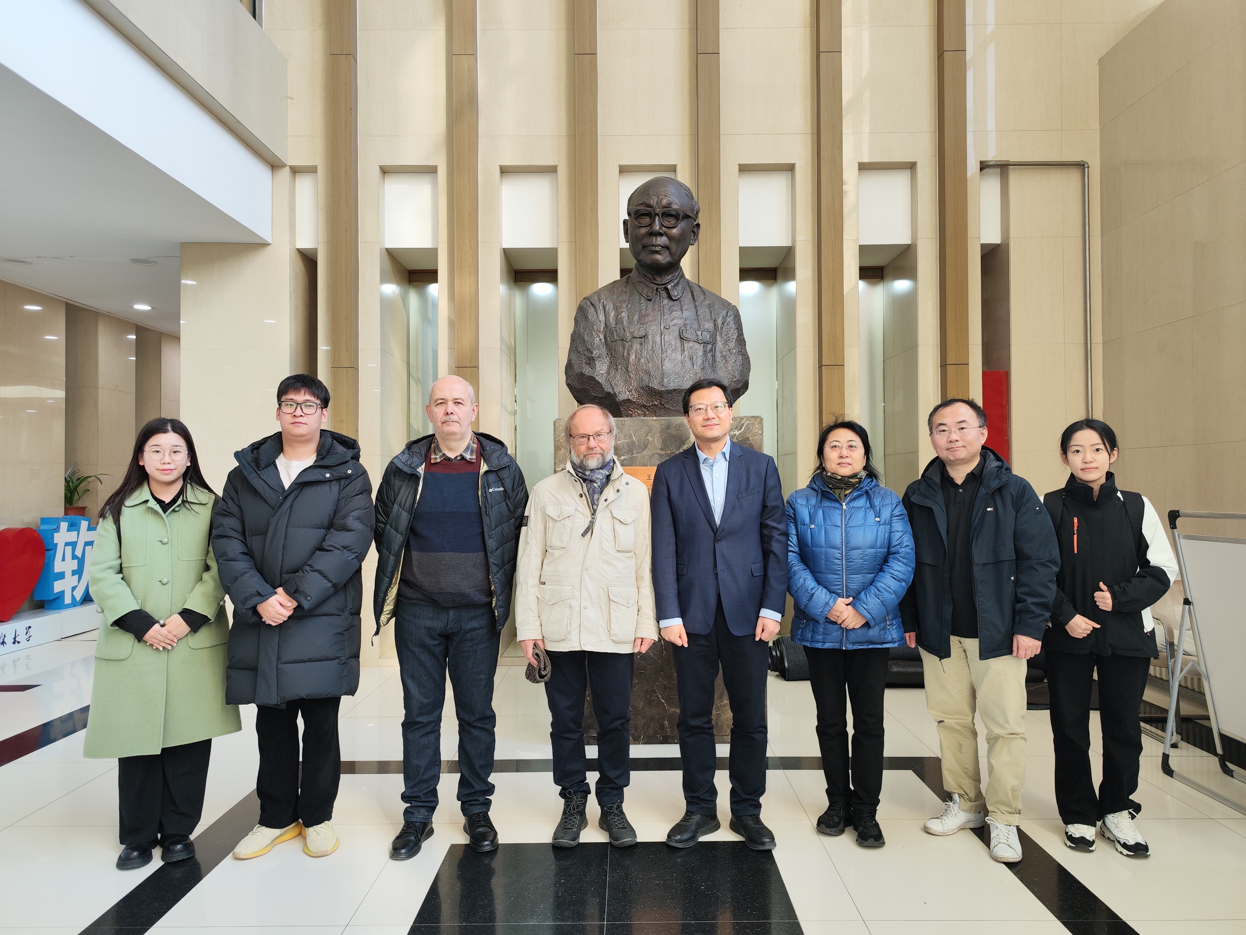 天津音乐学院杨博教授图片